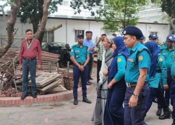জুলাই গণহত্যা: সাবেক মন্ত্রী-প্রতিমন্ত্রীসহ ১৬ জন ট্রাইব্যুনালে