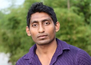 কিশোর গ্যাংয়ের ছুরিকাঘাতে আইনজীবী খুন