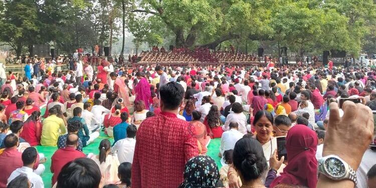 রমনা বটমূলে উৎসব আনন্দে বর্ষবরণ