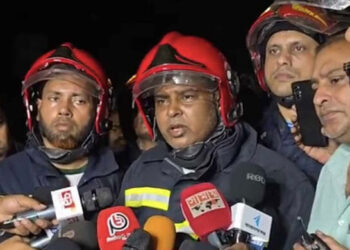বেলুন ফোলাতে বিপজ্জনক হাইড্রোজেন গ্যাস ব্যবহার, শাহবাগে আগুন