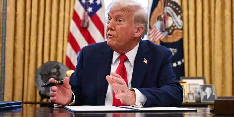 চীনা পণ্যে আরও ৫০ শতাংশ শুল্কের হুমকি ট্রাম্পের