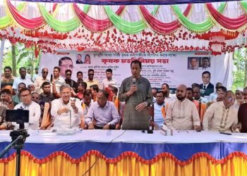 বজ্রপাতে প্রাণ হারানো দুই কৃষক পরিবার পেল তারেক রহমানের সহায়তা