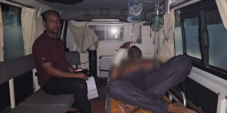 মোটরসাইকেল আটক করায় থানায় যুবদল-ছাত্রদলের হামলা