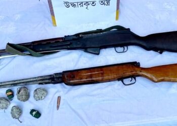 চাঁদপুরে যৌথবাহিনীর অভিযানে অস্ত্র-বোমা উদ্ধার