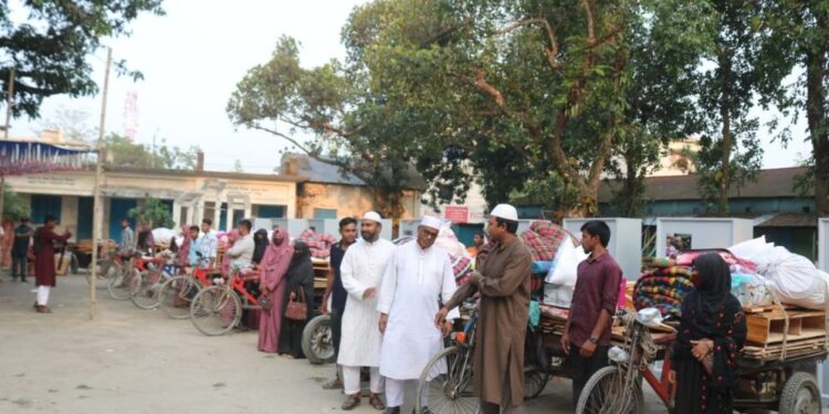 যৌতুকবিহীন বিয়েতে জামায়াতের উপহার পেল নবদম্পতিরা