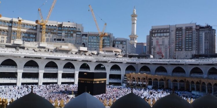 পারমিট ছাড়া বাংলাদেশিদের হজ পালন না করার অনুরোধ