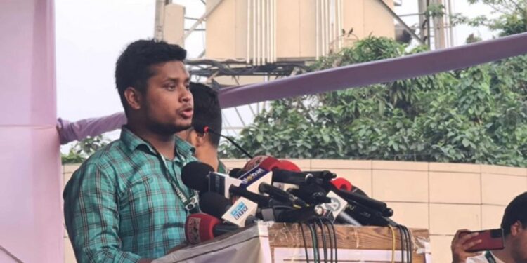 আ.লীগের মৃত্যু বাংলাদেশে, জানাজা হয়েছে দিল্লিতে: হাসনাত