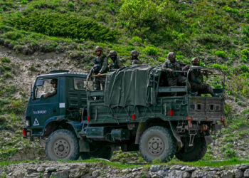 সীমান্তে ভারতীয় বাহিনীর গুলিতে পাকিস্তানি নিহত