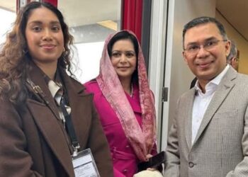 ১৭ বছর পর দেশে ফিরছেন জোবাইদা রহমান