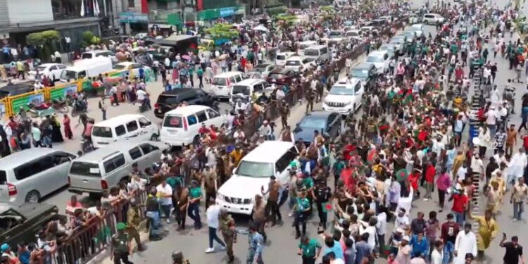 ফিরোজার পথে খালেদা জিয়া