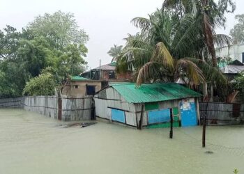 মহেশখালীর নিম্নাঞ্চল প্লাবিত, জোয়ারের পানিতে ডুবে একজনের মৃত্যু