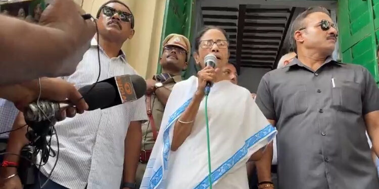 মুর্শিদাবাদে সহিংসতার ঘটনা পরিকল্পিত: মমতা ব্যানার্জী