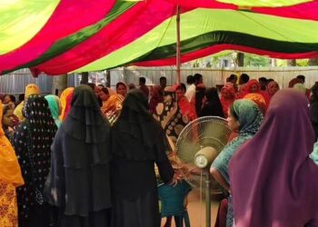 মাইক্রোবাস-ট্রাক সংঘর্ষে নিহত ৩