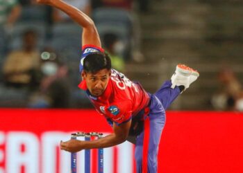 ৬ কোটিতে আইপিএলে দল পেলেন মুস্তাফিজ