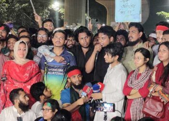 বিকালে শাহবাগসহ সারা দেশে গণজমায়েত