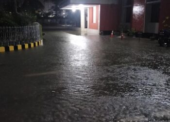 নোয়াখালীতে তিন ঘণ্টায় ১৭৭ মিলিমিটার বৃষ্টি, জলাবদ্ধতায় দুর্ভোগ