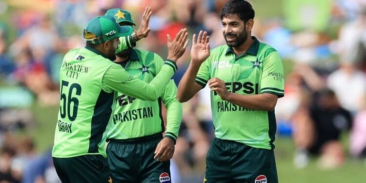 বাংলাদেশের বিপক্ষে শক্তিশালী স্কোয়াড ঘোষণা পাকিস্তানের