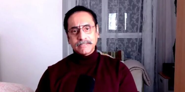 যে কারণে দেশ ছাড়তে বাধ্য হন পিনাকী ভট্টাচার্য