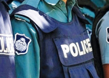 আটক ছাত্রলীগ নেতার পলায়ন, চার পুলিশ ক্লোজড