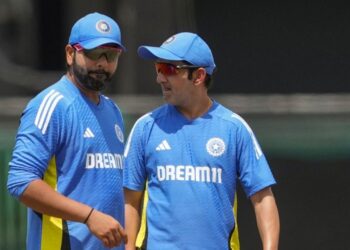 রোহিতের বিদায়ে গম্ভীরের সম্মাননা