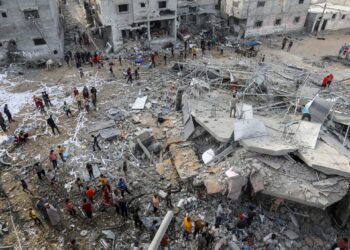 গাজায় ভয়ংকর মানবিক বিপর্যয়, ইসরাইলের বিরুদ্ধে কঠোর পদক্ষেপের হুমকি ইইউ’র