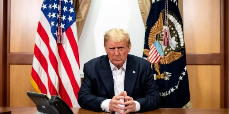 ইরানের ভূয়সী প্রশংসায় ট্রাম্প, বললেন সাহসিকতার সঙ্গে লড়াই করেছে