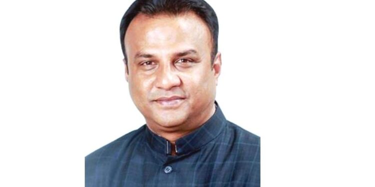 এমপিওভুক্তির প্রতিশ্রুতি দিয়ে সাবেক এমপি মেশিনে গুনে ব্যাগে ভরেন ৮৪ লাখ টাকা