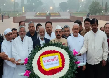 পথে তারেক রহমান, মঈন খানের নেতৃত্বে স্মৃতিসৌধে শ্রদ্ধা