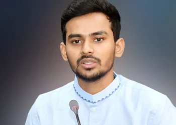 এনসিপিতে যোগ দিচ্ছেন আসিফ মাহমুদ