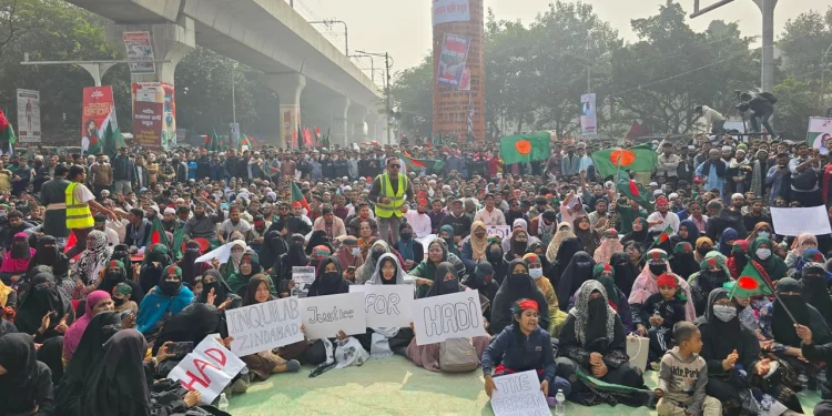 আবারো শাহবাগে অবস্থান নিল ইনকিলাব মঞ্চ