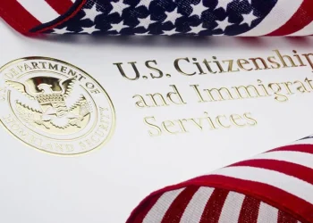 শরণার্থী ও আশ্রয়প্রার্থীদের জন্য ওয়ার্ক পারমিটের মেয়াদ কমালো যুক্তরাষ্ট্র