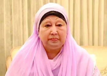 খালেদা জিয়াকে দেখতে হাসপাতালে তিন বাহিনীর প্রধান