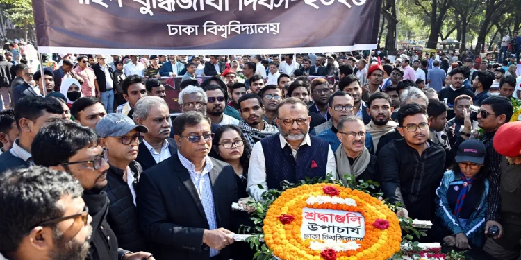 ইতিহাসকে মুখোমুখি দাঁড় করিয়ে বিভাজন সৃষ্টি করা যাবে না