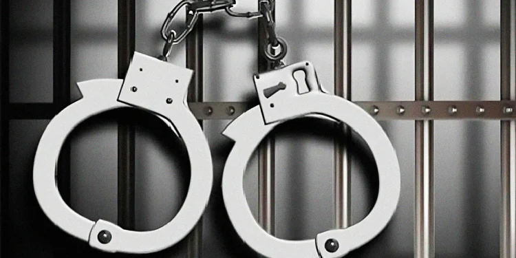 রাজধানীতে জোর করে যৌনপেশায় বাধ্য করায় আটক ৬