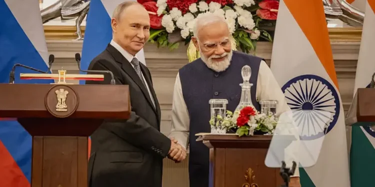 মার্কিন চাপ উপেক্ষা করে ভারত-রাশিয়ার চুক্তি