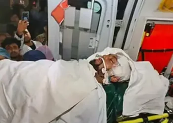 হাদির অবস্থা এখনও সংকটাপন্ন, মস্তিষ্কে অপারেশনের অপেক্ষায় ডাক্তাররা