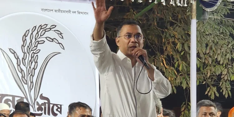 নির্বাচনি সমাবেশ শেষে ভোরে ঢাকায় ফিরলেন তারেক রহমান
