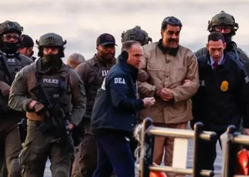 যুক্তরাষ্ট্রের আদালতে নেওয়া হলো মাদুরোকে