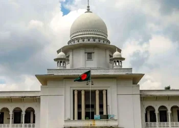 লুণ্ঠিত অস্ত্র উদ্ধার না হওয়া পর্যন্ত নির্বাচন স্থগিত চেয়ে রিট