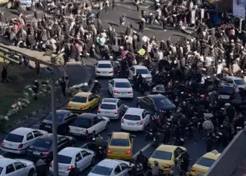 ইরানে চলা বিক্ষোভে নিহতের সংখ্যা বেড়ে ৩৫