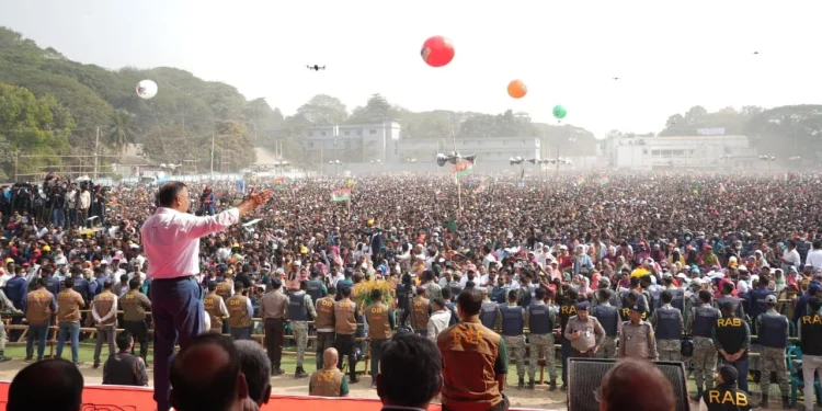 সন্ত্রাস করলে দলের লোকও ছাড় পাবে না, দুর্নীতির টুঁটি চেপে ধরব