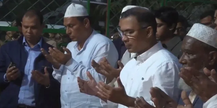 শহীদ আবু সাঈদের কবর জিয়ারত করলেন তারেক রহমান