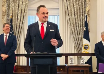 শপথ নিলেন মার্কিন রাষ্ট্রদূত ক্রিস্টেনসেন, দ্বিপক্ষীয় সম্পর্ক জোরদারের প্রত্যয়