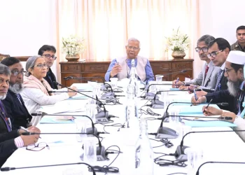 গভীর সমুদ্রে গবেষণা ও সমস্যা চিহ্নিত করতে গুরুত্বারোপ প্রধান উপদেষ্টার