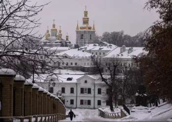 ট্রাম্পের অনুরোধে কিয়েভে এক সপ্তাহ হামলা স্থগিত করতে সম্মত পুতিন