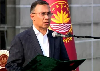 তারেক রহমানকে দেশের অর্থনীতি পুনরুজ্জীবিত করতে হবে