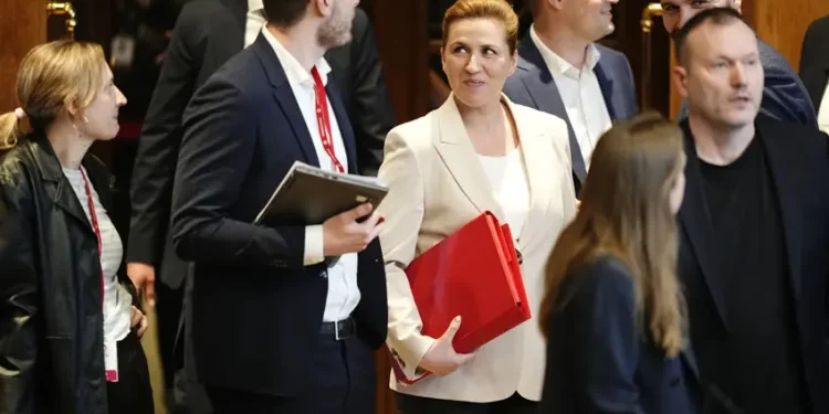 ২৪ মার্চ জাতীয় নির্বাচনের ঘোষণা দিলেন ড্যানিশ প্রধানমন্ত্রী