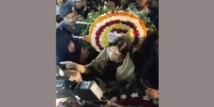 এবার রুমিন ফারহানার সমর্থকদের বিরুদ্ধে মামলা