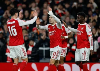 ১৬ মিনিটের ঝড়ে আর্সেনালের দুর্দান্ত জয়