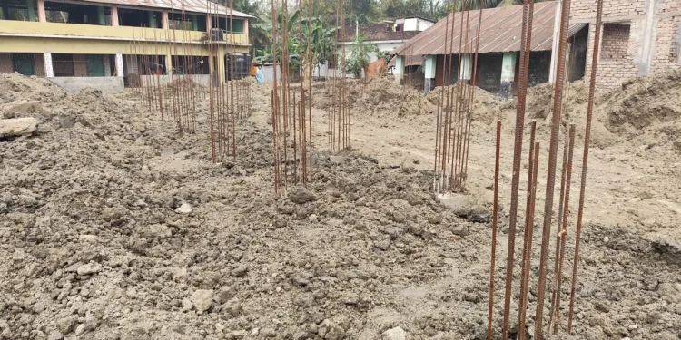 চাঁদা না পেয়ে মাদ্রাসার কাজ বন্ধ করলেন বিএনপি নেতা